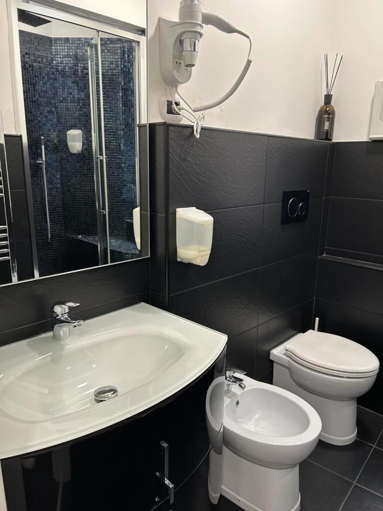 Brignole Rooms ジェノヴァ エクステリア 写真